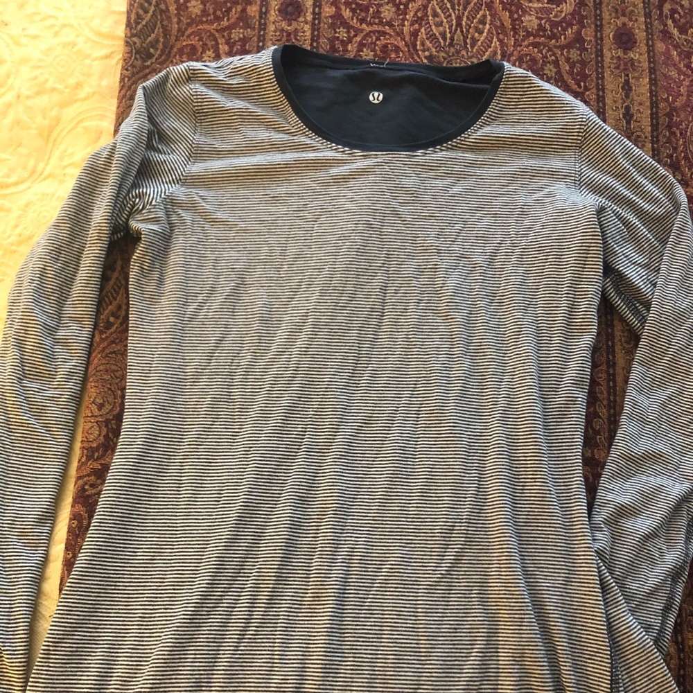 Lululemon Reversible Double Layered Long Sleeve